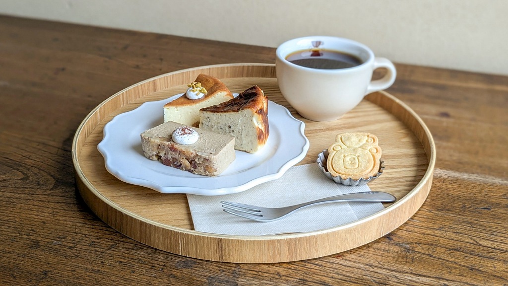 【愛知犬山のカフェ】11月のおやつ〜焦がしバターのバスクチーズケーキ〜
